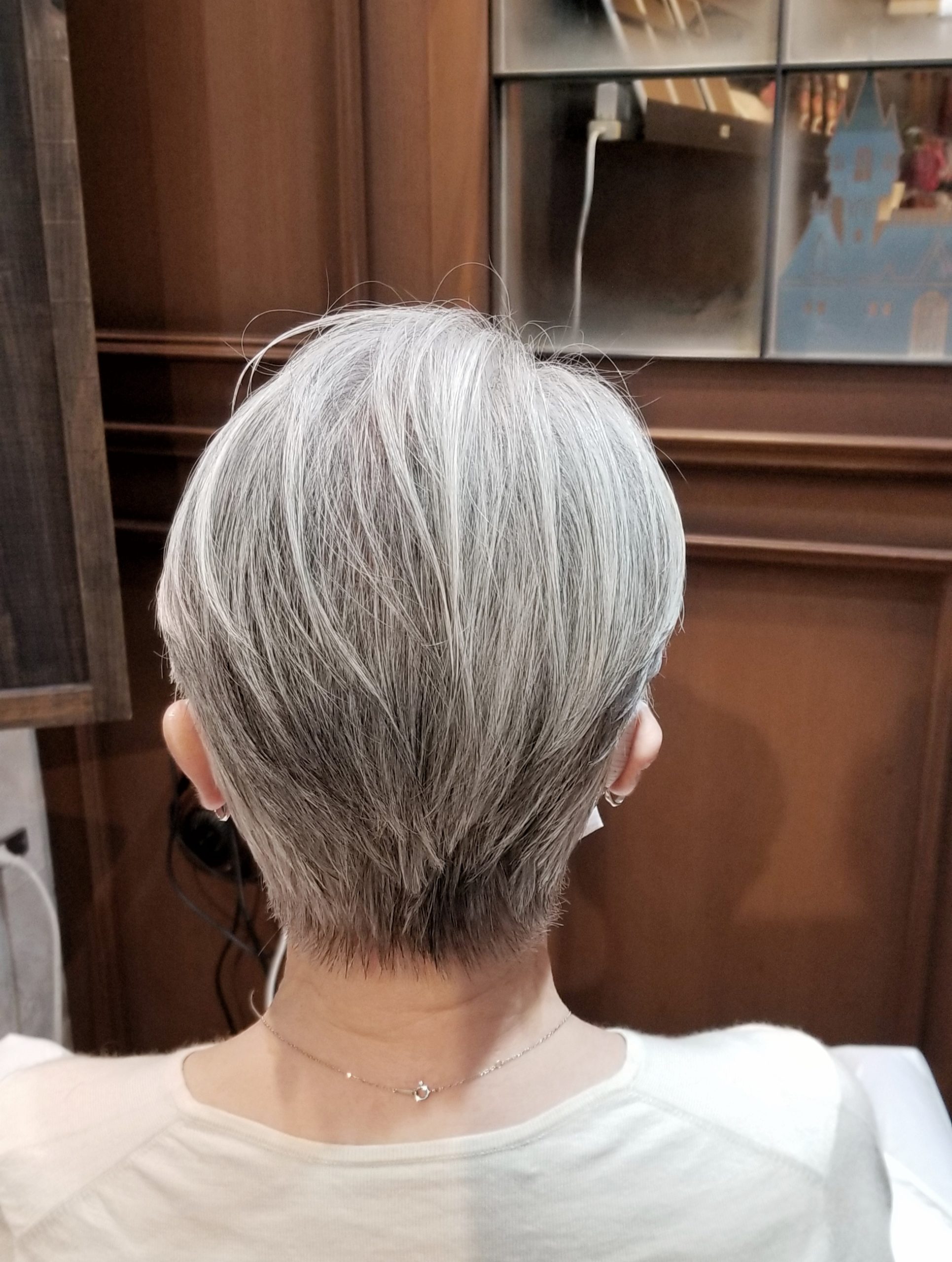 グレイヘアショートカット Okazaki